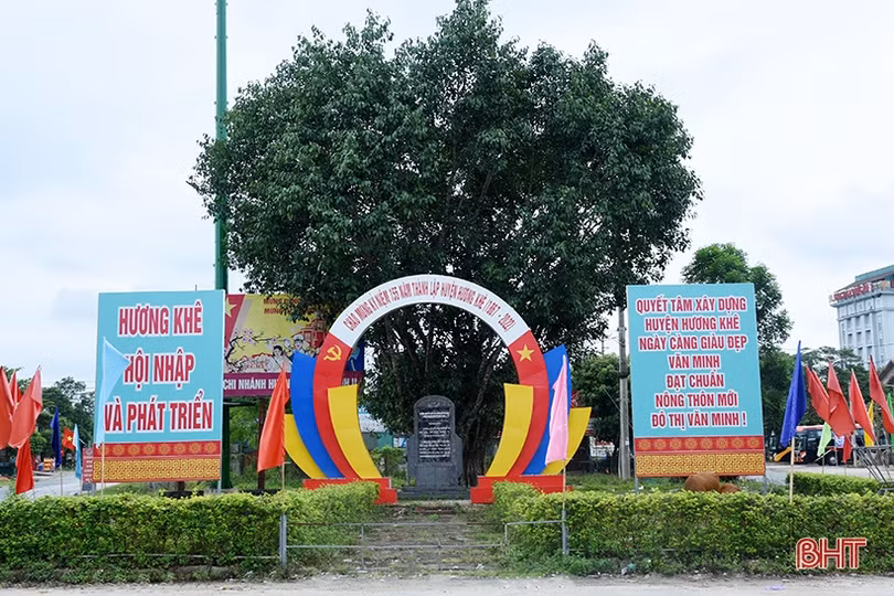 Sôi nổi thi đua chào mừng kỷ niệm 155 năm thành lập huyện Hương Khê