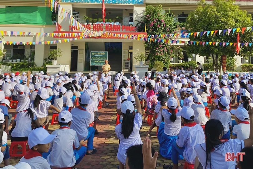 Nâng cao ý thức chấp hành pháp luật về ATGT cho học sinh Hà Tĩnh