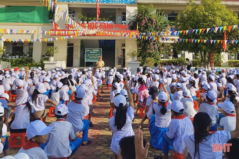 Nâng cao ý thức chấp hành pháp luật về ATGT cho học sinh Hà Tĩnh