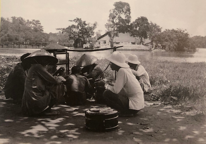 Gánh hàng rong Hà Nội thế kỷ 20 qua ống kính người Pháp
