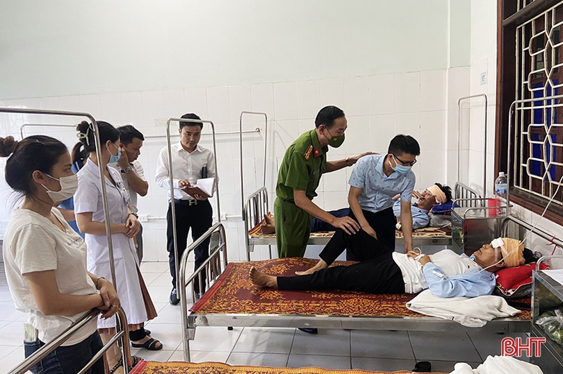 Vụ xe buýt va chạm xe đầu kéo ở Hà Tĩnh: Trích xuất camera điều tra nguyên nhân