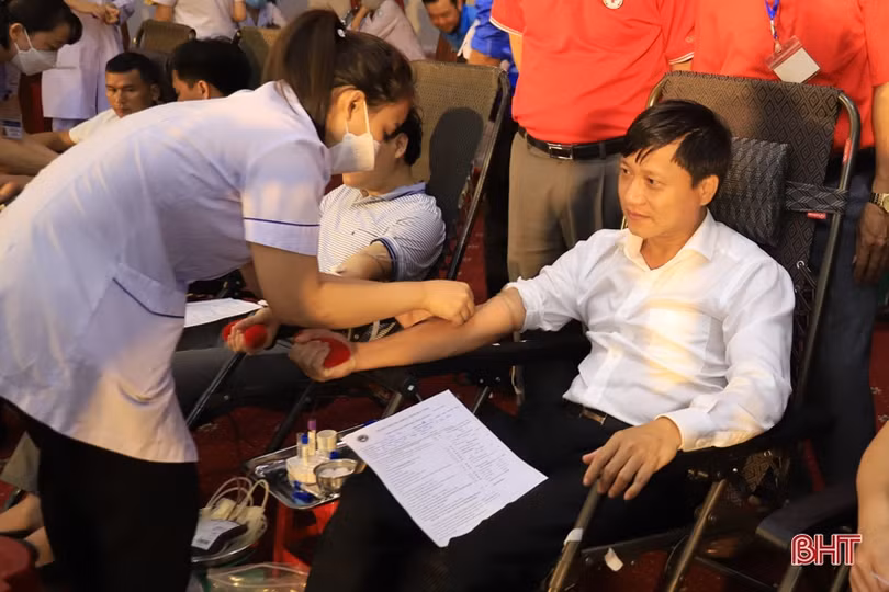 Hương Sơn tiếp nhận 360 đơn vị máu từ các tình nguyện viên