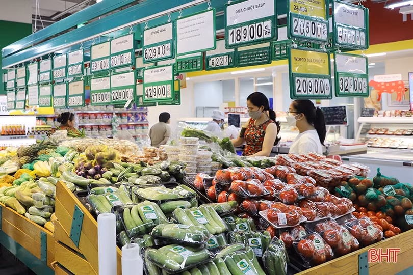 Rau an toàn trong siêu thị, cửa hàng: Cần sự công bằng với người tiêu dùng