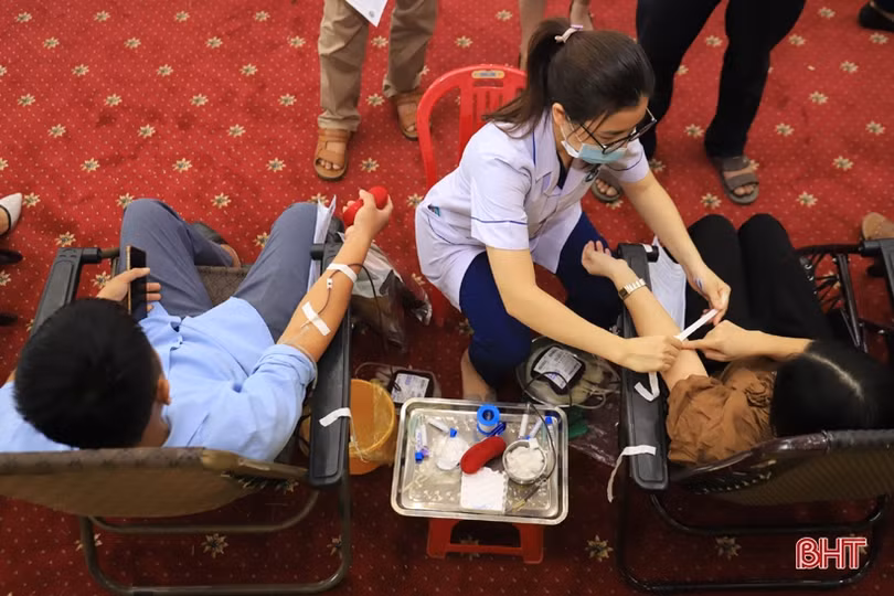 Hương Sơn tiếp nhận 360 đơn vị máu từ các tình nguyện viên