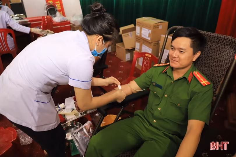 Hương Sơn tiếp nhận 360 đơn vị máu từ các tình nguyện viên