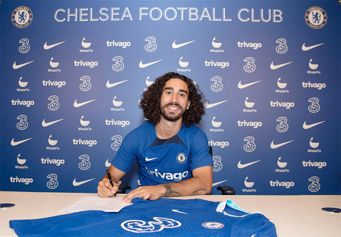 Ông chủ Chelsea chấm dứt kỷ nguyên “người Mỹ trầm lặng” ở Premier League
