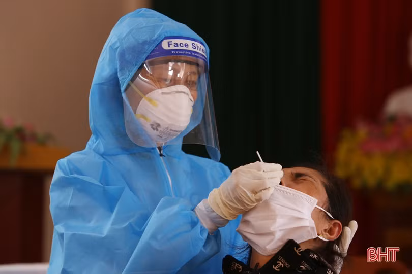 Hoàn tất lấy 10.000 mẫu xét nghiệm diện rộng tại TX Hồng Lĩnh