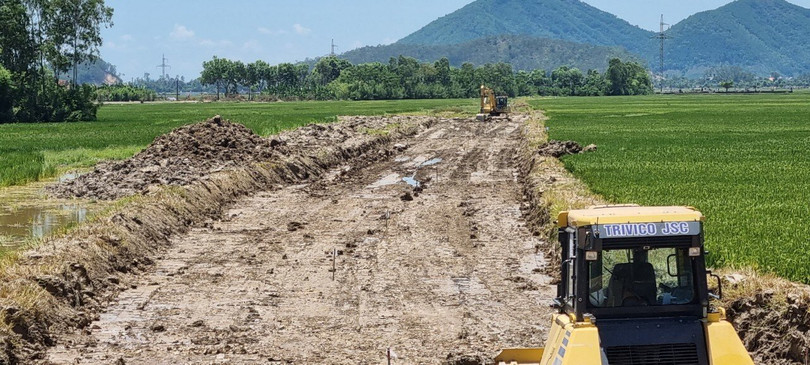 Những hình ảnh đầu tiên về tuyến cao tốc Bắc - Nam qua Nghệ An, Hà Tĩnh