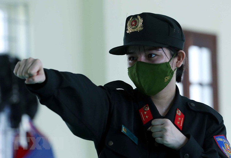 Nữ cảnh sát quê Hà Tĩnh tham gia lực lượng trấn áp tội phạm của Thủ đô