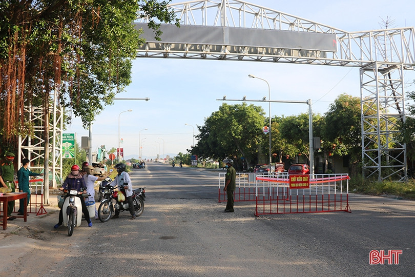 Sau khi lập các chốt kiểm soát, người dân ra/vào TP Hà Tĩnh cần điều kiện gì?