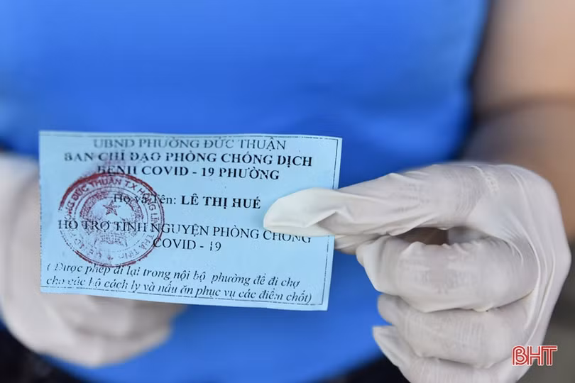 6 đội “Đi chợ giúp dân” vùng cách ly y tế thị xã Hồng Lĩnh