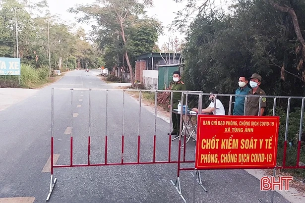 Các địa phương ở Hà Tĩnh siết chặt quản lý người, phương tiện qua lại địa bàn