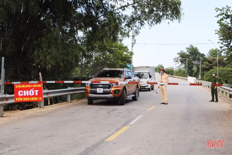 Vũ Quang lập 6 chốt tại các “cửa ngõ” để bảo vệ vùng xanh