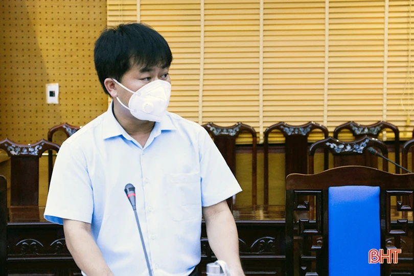 Tập trung lấy mẫu xét nghiệm COVID-19 toàn bộ người dân Tùng Lộc