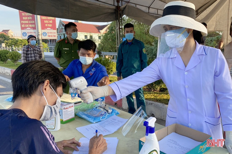 Sau khi lập các chốt kiểm soát, người dân ra/vào TP Hà Tĩnh cần điều kiện gì?