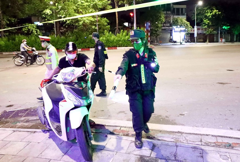 Nữ cảnh sát quê Hà Tĩnh tham gia lực lượng trấn áp tội phạm của Thủ đô