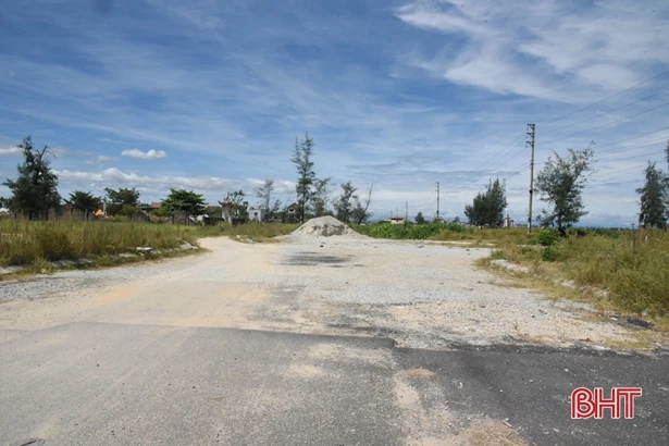 Vướng mặt bằng, đường cứu hộ, cứu nạn ở Lộc Hà chưa thể hoàn thành