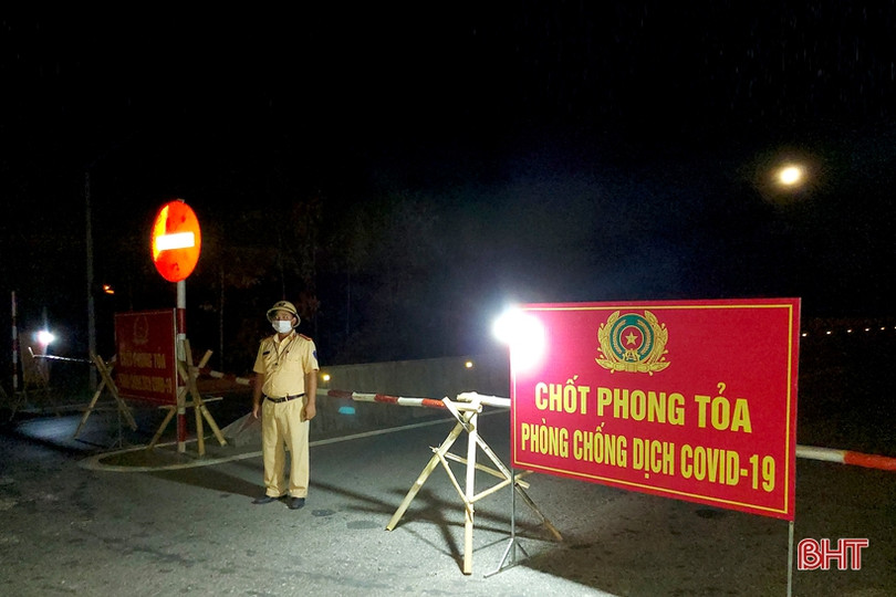 Lập 10 chốt kiểm soát vùng cách ly y tế toàn bộ thị xã Hồng Lĩnh