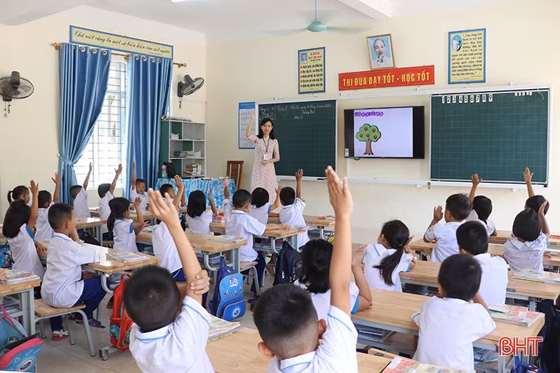 Kiên trì đổi mới để tiếp tục thực hiện chương trình, sách giáo khoa giáo dục phổ thông