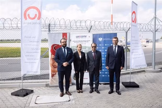 Ba Lan viện trợ Việt Nam 501.600 liều vaccine ngừa COVID-19