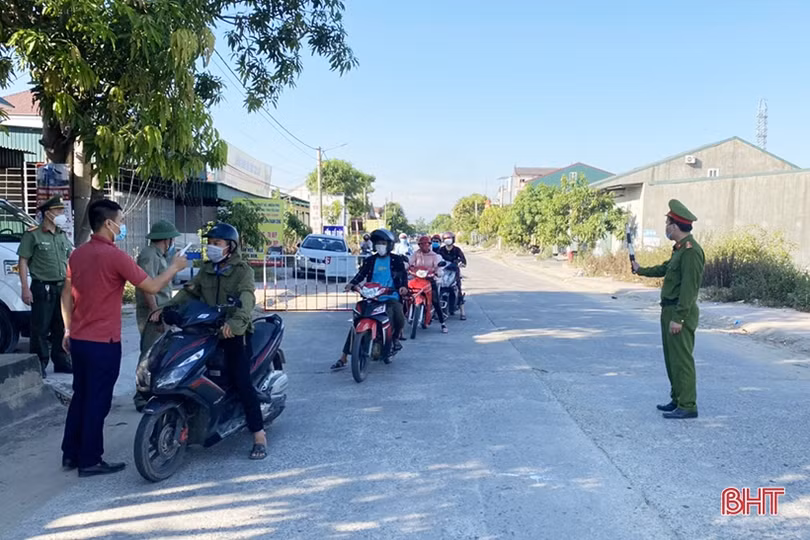 Sau khi lập các chốt kiểm soát, người dân ra/vào TP Hà Tĩnh cần điều kiện gì?