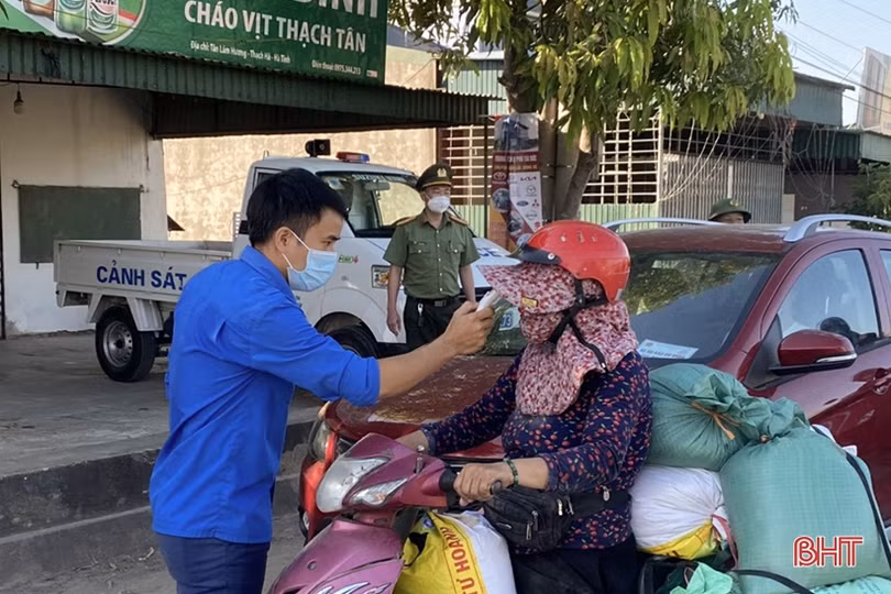 Sau khi lập các chốt kiểm soát, người dân ra/vào TP Hà Tĩnh cần điều kiện gì?