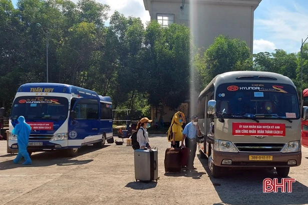 Huyện Kỳ Anh và thị xã Kỳ Anh đón công dân hoàn thành cách tập trung