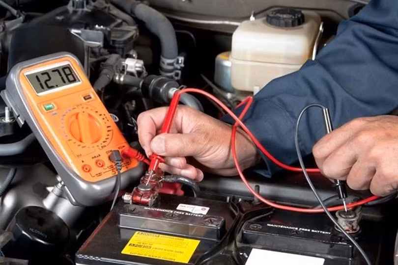 Dấu hiệu nhận biết ắc quy ôtô bị hư hỏng