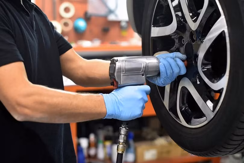 Tại sao phải đảo lốp xe ô tô?