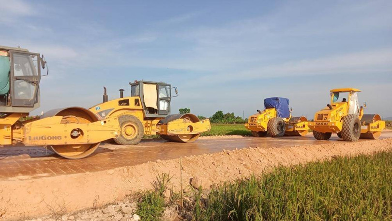 Những hình ảnh đầu tiên về tuyến cao tốc Bắc - Nam qua Nghệ An, Hà Tĩnh