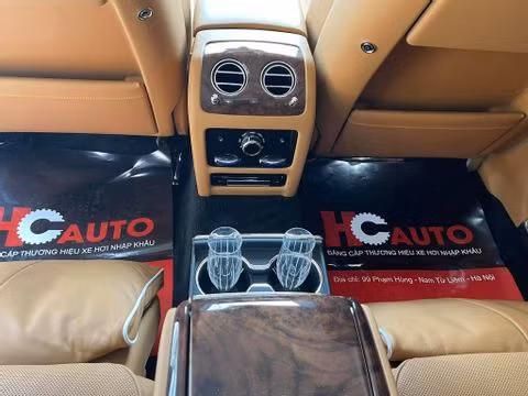 Ảnh chi tiết Rolls-Royce Ghost EWB 2021 đầu tiên về Việt Nam