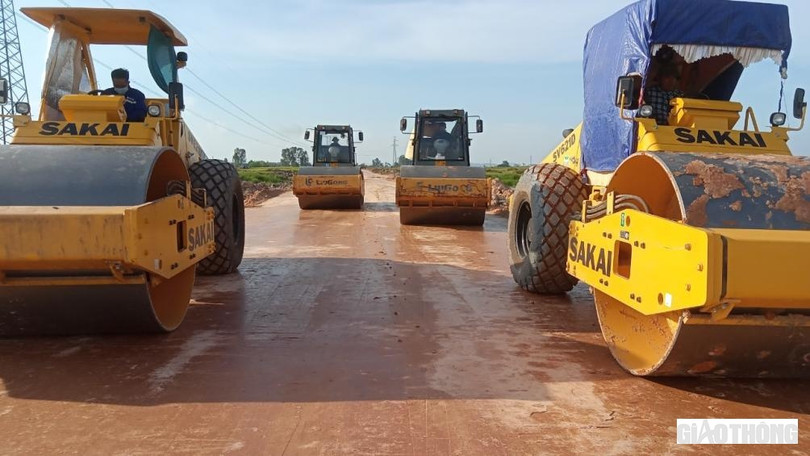 Những hình ảnh đầu tiên về tuyến cao tốc Bắc - Nam qua Nghệ An, Hà Tĩnh