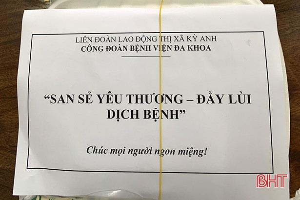 Nấu gần 7.500 suất cơm cho các khu cách ly tập trung ở TX Kỳ Anh