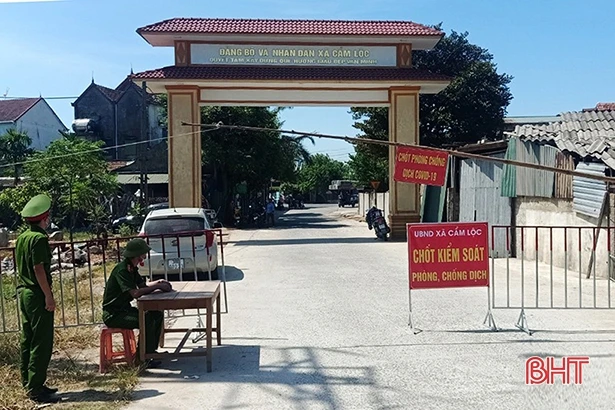 Các địa phương ở Hà Tĩnh siết chặt quản lý người, phương tiện qua lại địa bàn