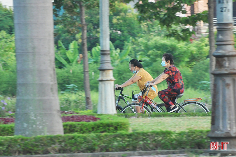 Hà Tĩnh: Nhiều người dân còn lơ là khi dịch COVID-19 diễn biến phức tạp