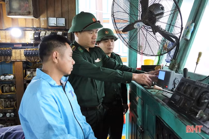 BĐPB Hà Tĩnh nâng cao nhận thức pháp luật cho ngư dân khi khai thác trên biển