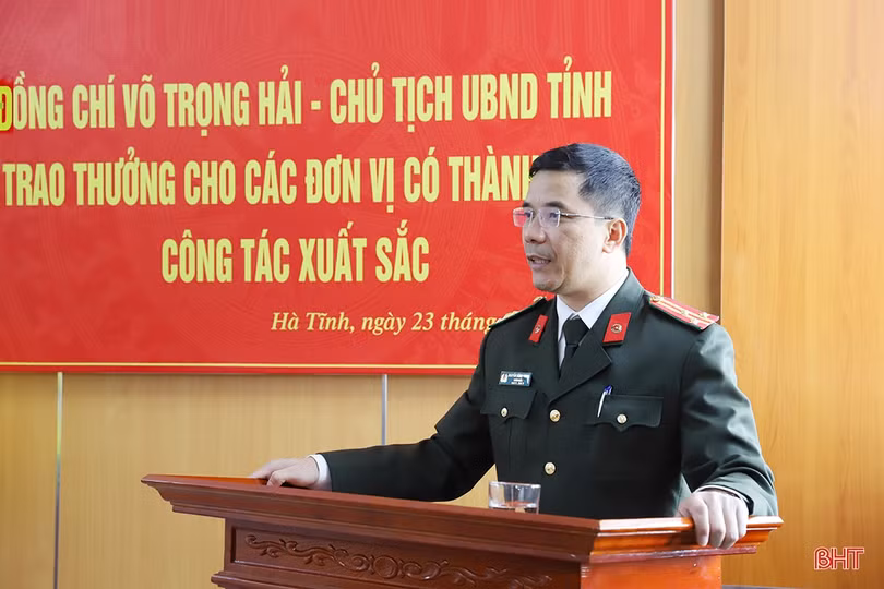 Trao thưởng cho các lực lượng xuất sắc trong đấu tranh phòng, chống tội phạm