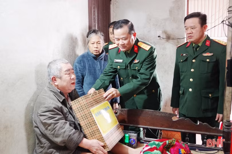 Phát huy truyền thống, xây dựng LLVT Hà Tĩnh vững mạnh, đáp ứng yêu cầu nhiệm vụ trong tình hình mới