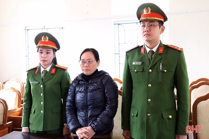 Công an Hà Tĩnh khởi tố, bắt giam đối tượng lừa chạy việc chiếm đoạt trên 2,5 tỷ đồng