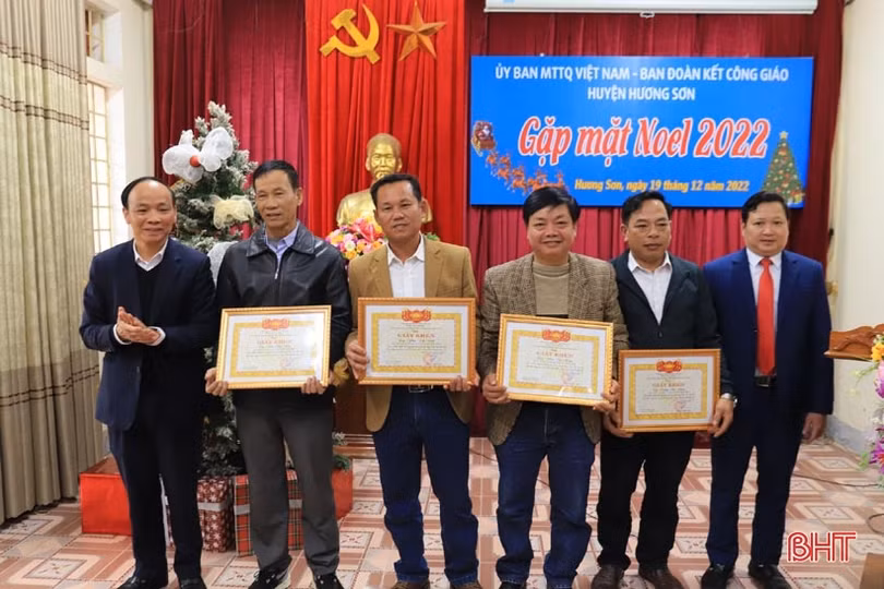 Các địa phương Hà Tĩnh tổ chức nhiều hoạt động ý nghĩa dịp lễ Noel