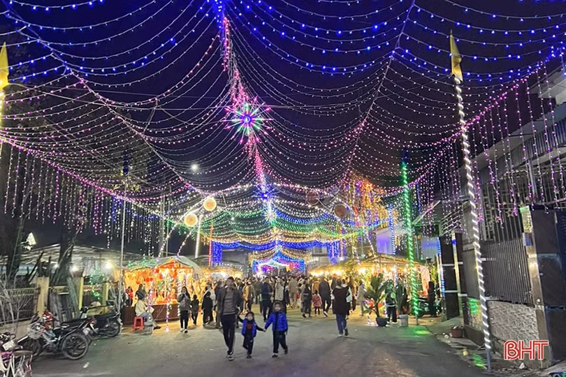 Người dân Hà Tĩnh vui đón Giáng sinh an lành, ấm áp