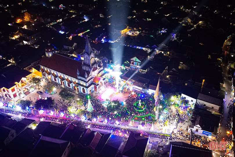 Người dân Hà Tĩnh vui đón Giáng sinh an lành, ấm áp