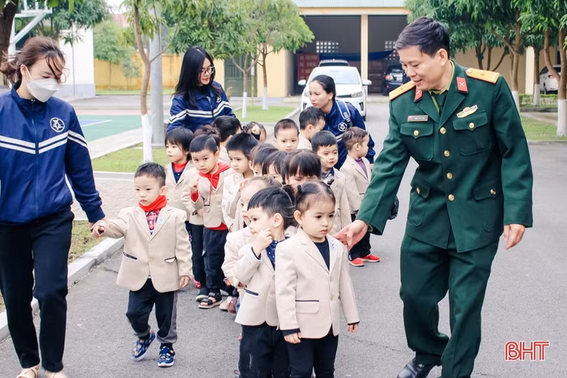 Đặc sắc “Khúc quân hành” của các bé Trường Mầm non Trung Kiên