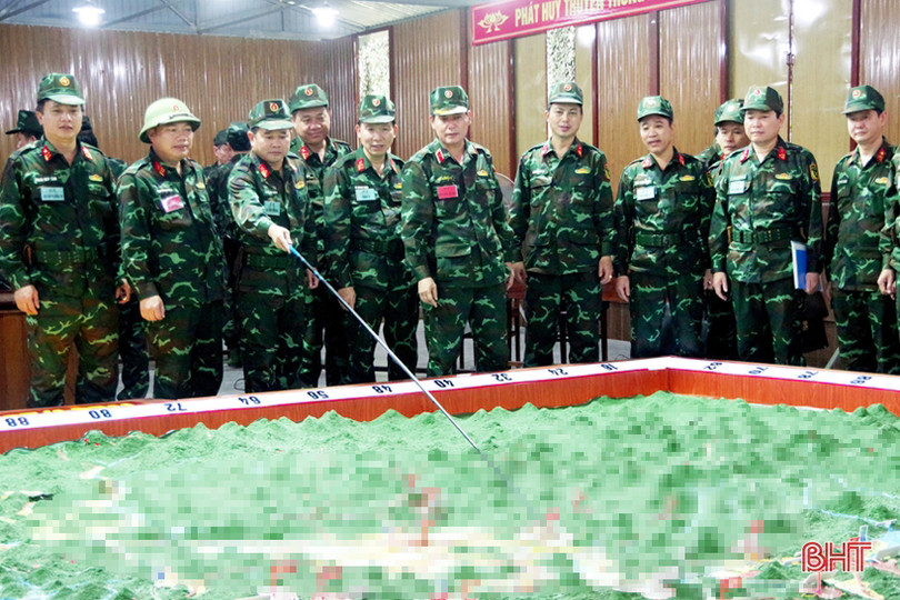 Phát huy truyền thống, xây dựng LLVT Hà Tĩnh vững mạnh, đáp ứng yêu cầu nhiệm vụ trong tình hình mới ảnh 1 Phát huy truyền thống, xây dựng LLVT Hà Tĩnh vững mạnh, đáp ứng yêu cầu nhiệm vụ trong tình hình mới