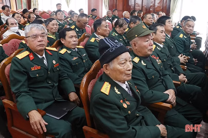 Thạch Hà gặp mặt hơn 200 cán bộ quân đội nghỉ hưu, nghỉ công tác trên địa bàn