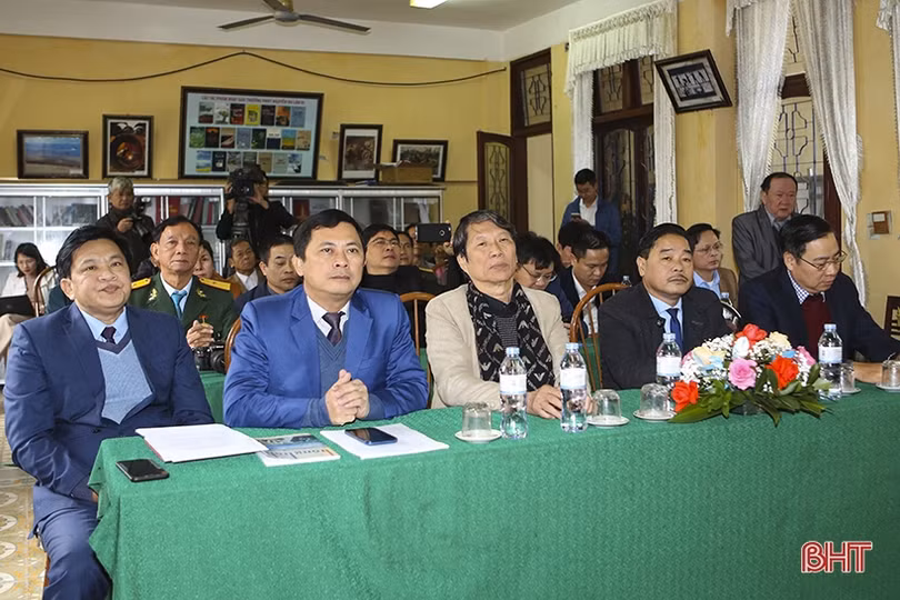 11 tác phẩm đạt giải Cuộc thi Ảnh thời sự nghệ thuật “Hà Tĩnh - 65 năm làm theo lời Bác”