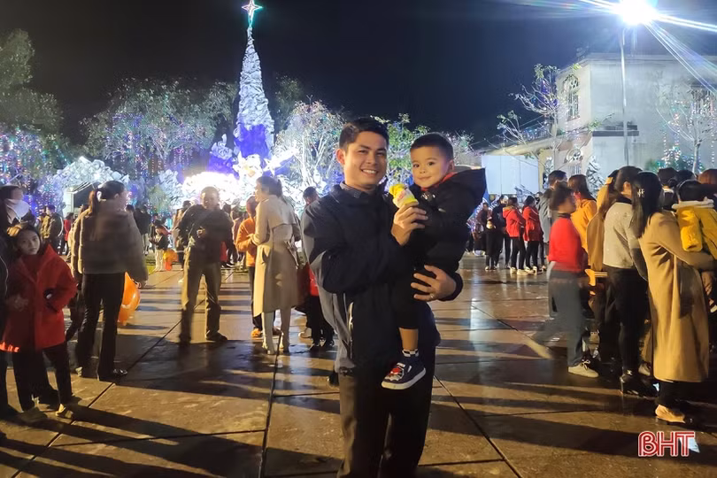 Người dân Hà Tĩnh vui đón Giáng sinh an lành, ấm áp