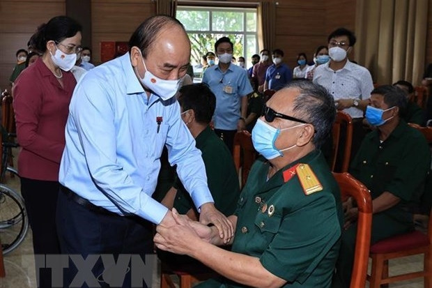 Chi hơn 460 tỷ đồng tặng quà Tết Quý Mão cho 1,5 triệu người có công