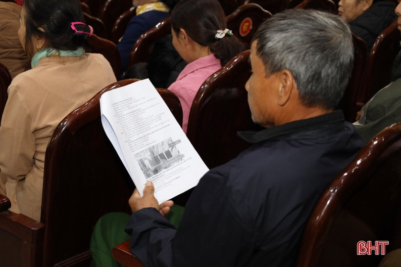 Giúp nông dân tiếp cận kiến thức canh tác lúa thân thiện với môi trường