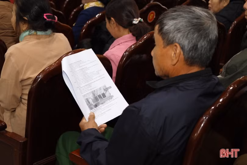 Giúp nông dân tiếp cận kiến thức canh tác lúa thân thiện với môi trường